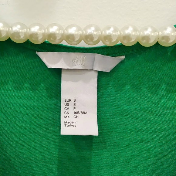 🔴H&M DRAPED COWL NECK TOP🔴 - Picture 6 of 7